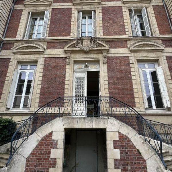 
PLATEAU A AMENAGER - ROUEN CORNEILLE / HOTEL DE VILLE
