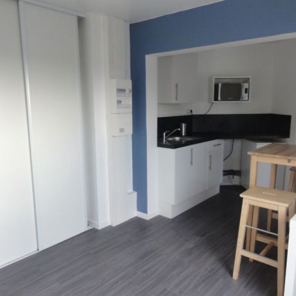 
STUDIO MEUBLÉ - 20.2M² -  GARE/CAUCHOISE
