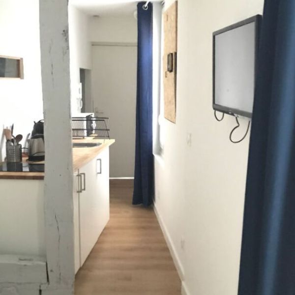 
APPARTEMENT T1 bis MEUBLÉ CENTRE VILLE
